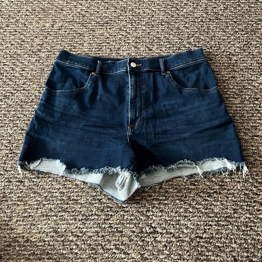 Dark distressed Express denim Mom shorts 14